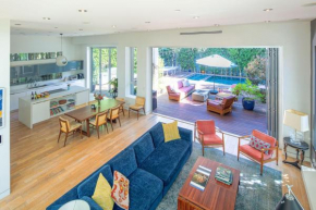 Pet-friendly Family House Sleeps 10 By The Grove